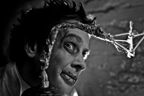 Hysterie im Nonchalance, Still